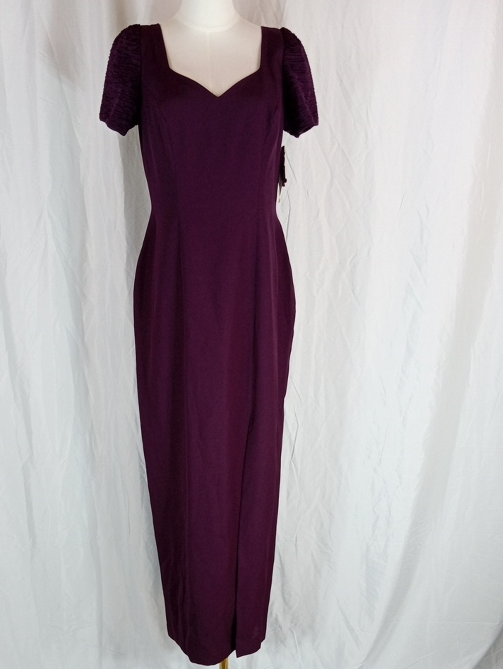 JCPenney Bridal Collection Grape Maxi Dress with Puff Sleeves Size 14 USA
